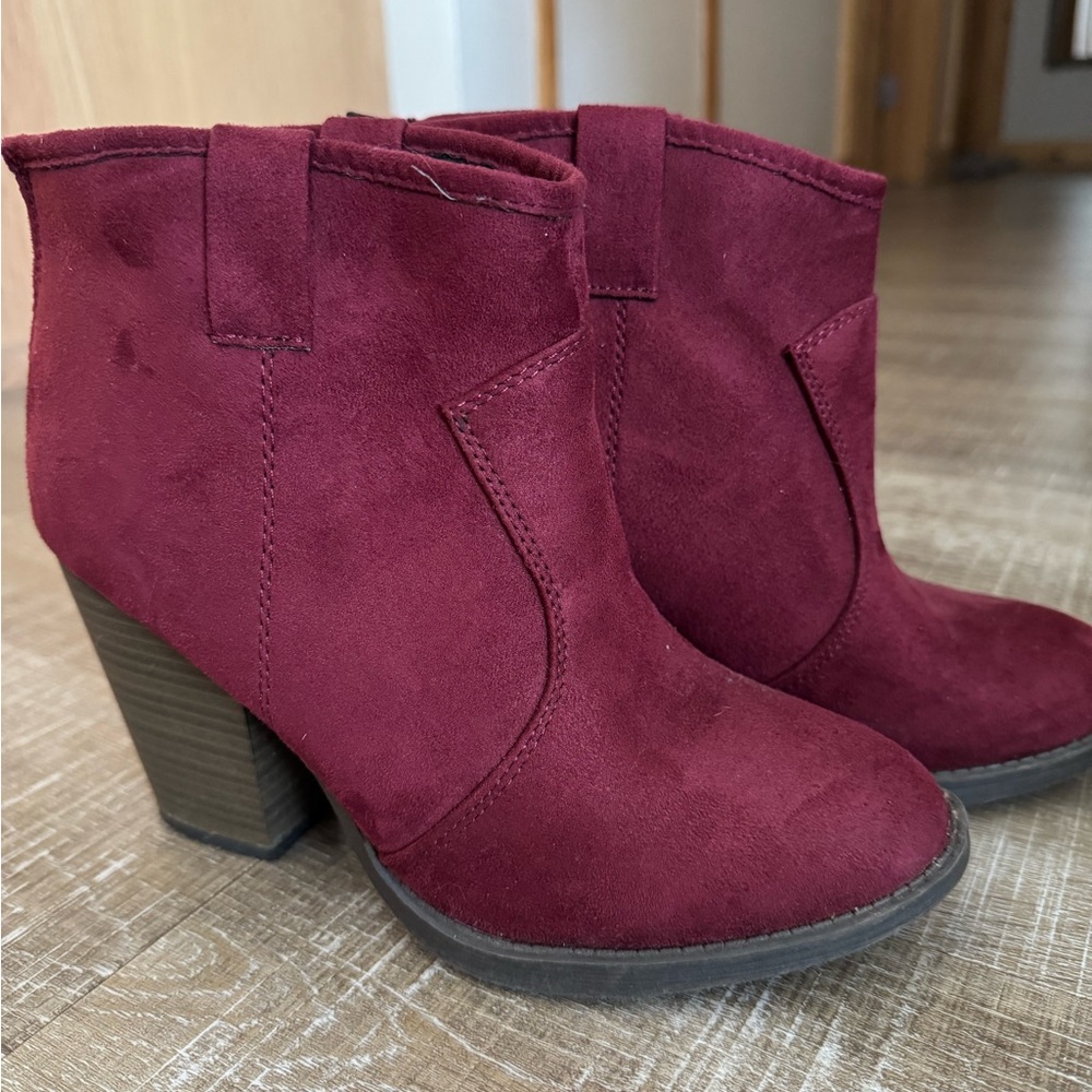 Soda Burgundy Ankle Booties